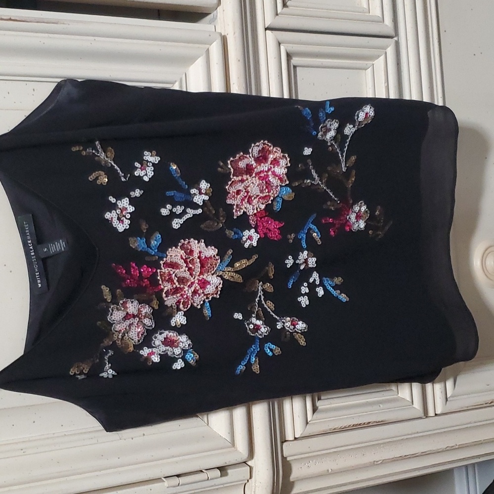 Whitehouse blackmarket top